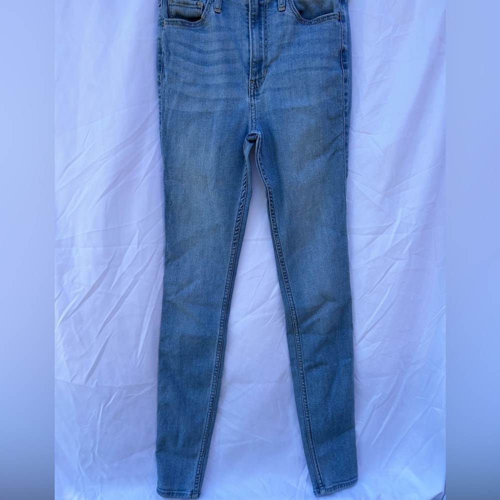 Hollister Super Skinny Jeans, 1R (25W, 30L)